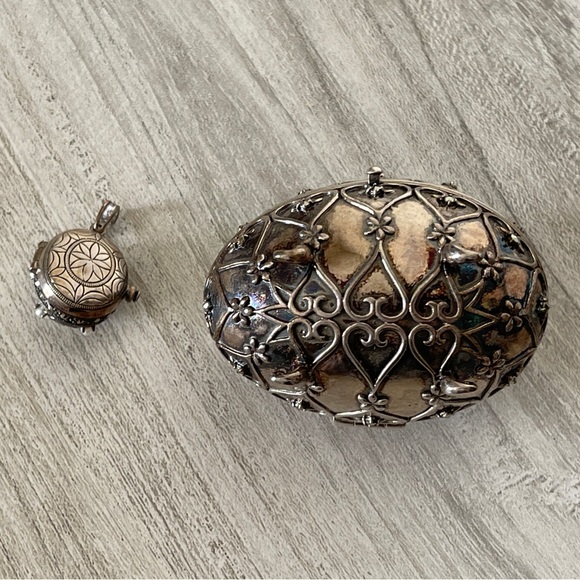 Marcasite and Pearl Silver Locket and Ornament - Picture 5 of 12
